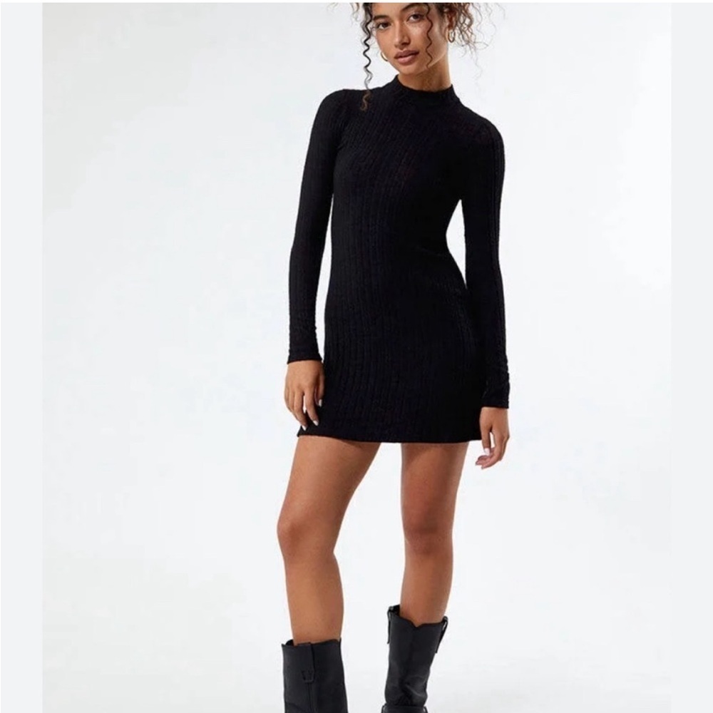 Billabong Black Everleigh Mock Long Sleeve Dress